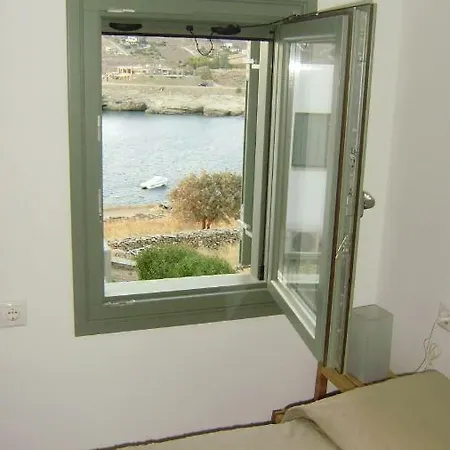 Apartment Unique By The Sea